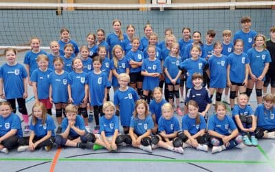 50 Kinder beim Volleyball Camp