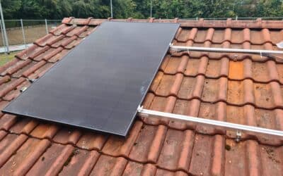 Neues Balkonkraftwerk mit Speicher für das Vereinsheim des VFL Kloster Oesede